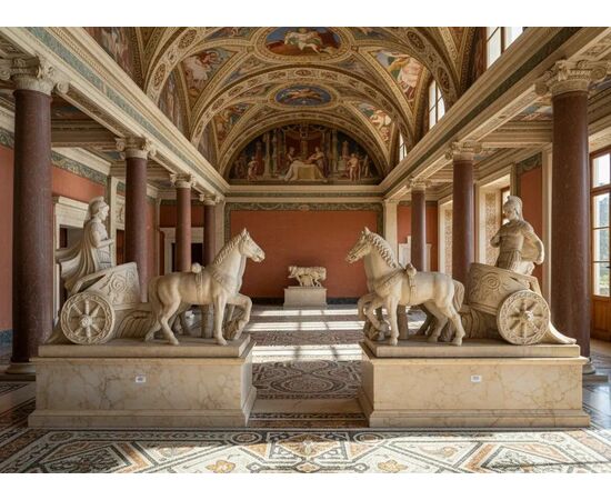 
Rara Coppia di Sculture in Marmo Bianco, Bighe Romane, XIX Secolo