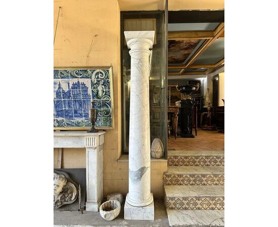 
Sontuosa Coppia di Colonne in Marmo di Carrara, XIX Secolo