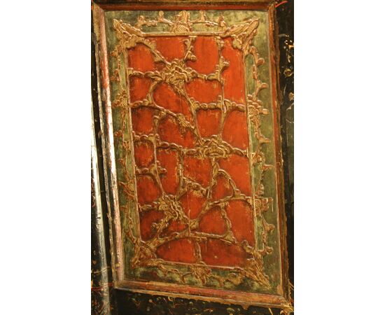 Chinese Cabinet
