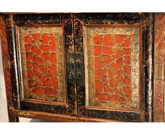 Chinese Cabinet