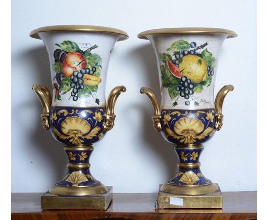 Pair of Medici Vases. Batignani 20th century 51 cm