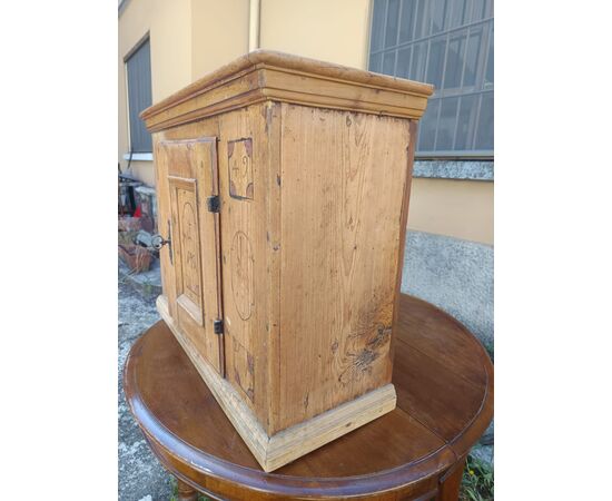Mountain cabinet