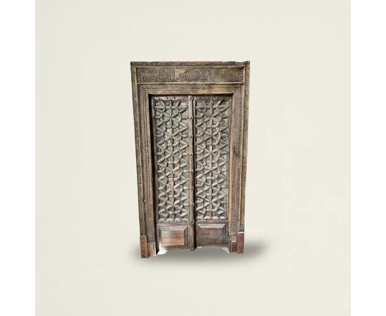 
Antico Portone in Legno Intagliato del XVIII Secolo