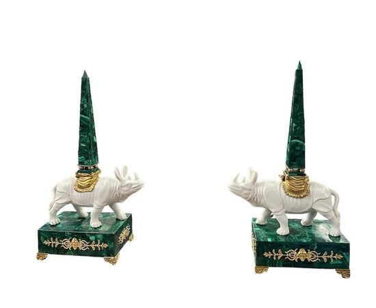 
Coppia di Obelischi in Malachite e Bronzo dorato, XIX Secolo