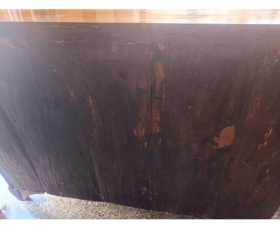 Empire chest of drawers