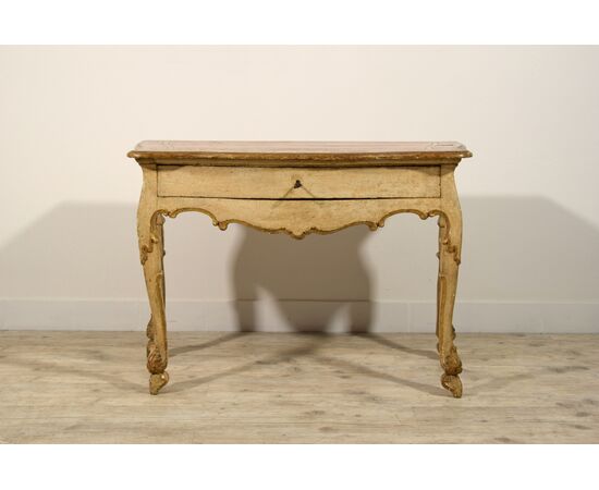 RISERVATA Consolle in legno laccato e dorato, Marche, primi anni del XVIII secolo, Epoca barocca