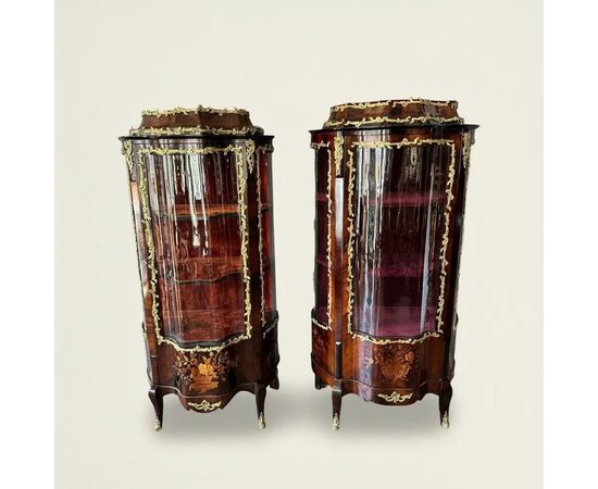 
Coppia di Vetrine in Legno con Bronzo Dorato del XIX Secolo