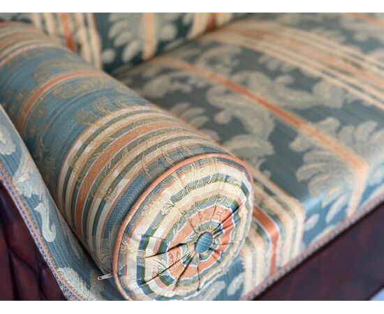 Lombardo Carlo X boat-shaped sofa. Restored 19th century