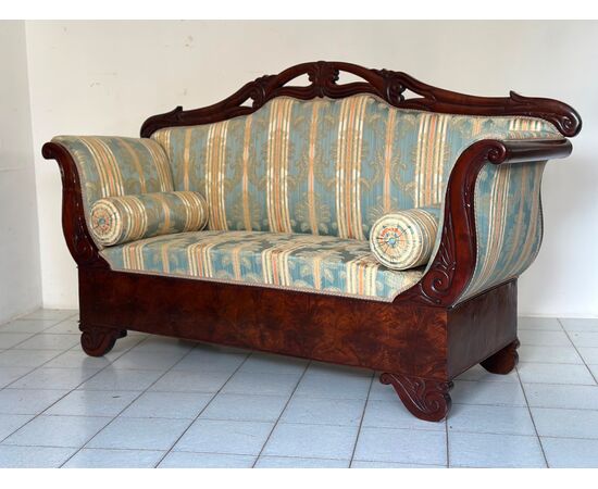 Lombardo Carlo X boat-shaped sofa. Restored 19th century