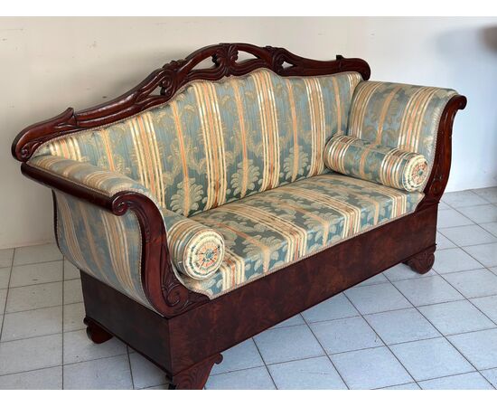 Lombardo Carlo X boat-shaped sofa. Restored 19th century