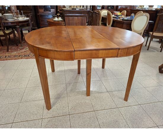 Oval cherry wood table