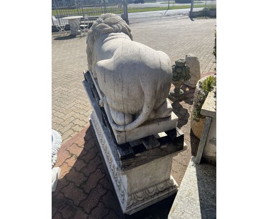 Pair of monumental marble lion statues