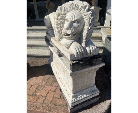 Pair of monumental marble lion statues