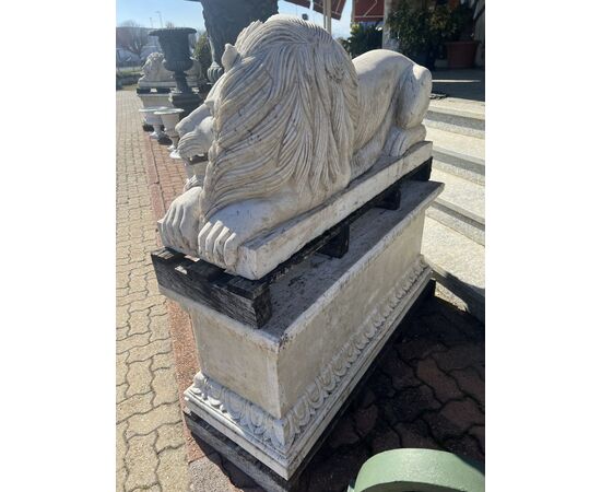 Pair of monumental marble lion statues