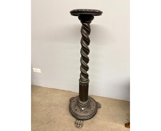 Antique neo-renaissance walnut column, carved in 1920, 122x28cm