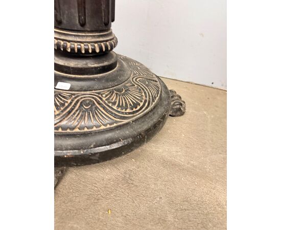 Antique neo-renaissance walnut column, carved in 1920, 122x28cm