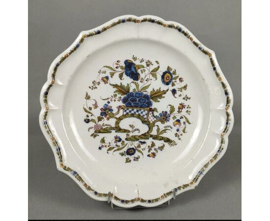 Grande piatto in maiolica Pasquale Antonibon , XVIII secolo cm 40