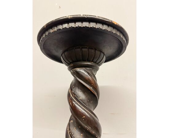 Antique neo-renaissance walnut column, carved in 1920, 122x28cm