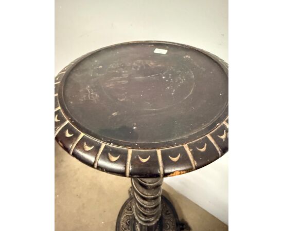 Antique neo-renaissance walnut column, carved in 1920, 122x28cm
