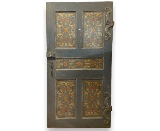 PTL429 - Lacquered door with painted panels, 17th century, dimensions cm W 106 x H 204