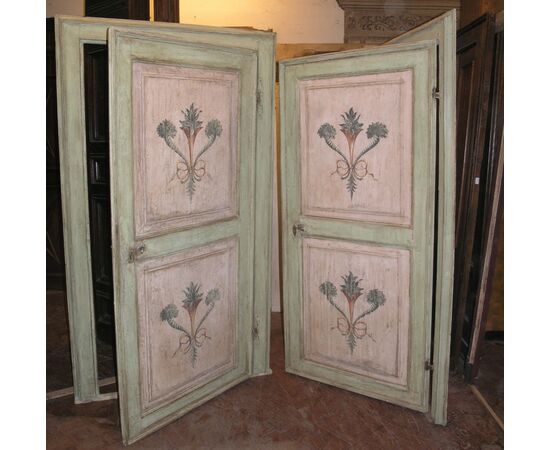 PTL367 - No. 2 Lacquered wooden doors with frame, 18th century, opening cm W 96 x H 202