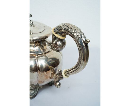 Antique silver service in the Neapolitan Empire style, dating from the first half of the 20th century.