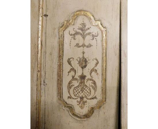 PTS686 - Lacquered wooden door with frame, 18th century, clearance dimensions W 96 x H 196 cm