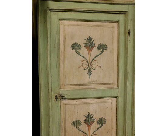 PTL367 - No. 2 Lacquered wooden doors with frame, 18th century, opening cm W 96 x H 202