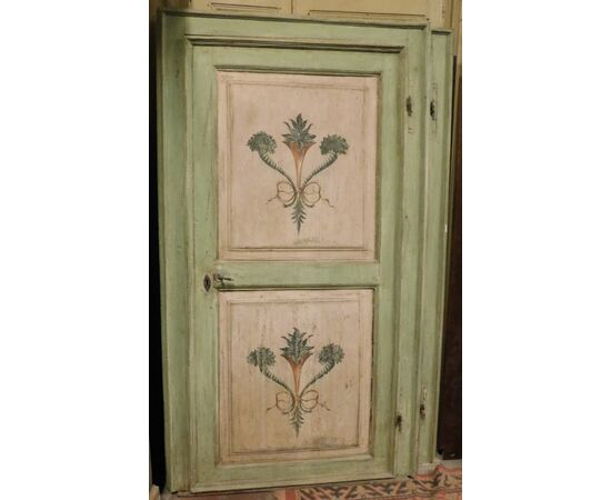 PTL367 - No. 2 Lacquered wooden doors with frame, 18th century, opening cm W 96 x H 202