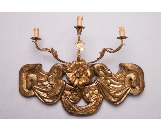 Wall lamp with antique gilded wooden frieze - O/6993 -