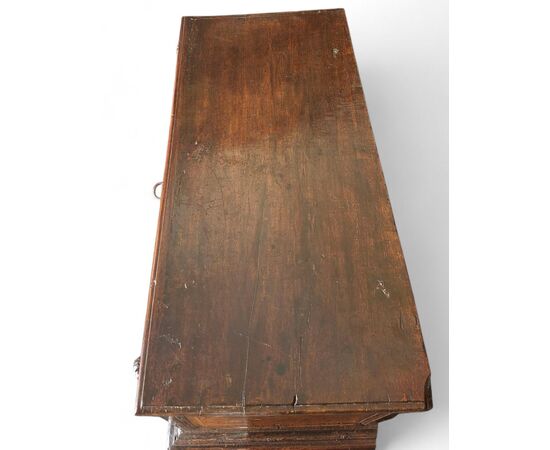 Small inlaid chest