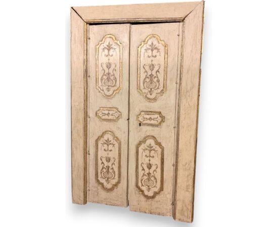 PTS686 - Lacquered wooden door with frame, 18th century, clearance dimensions W 96 x H 196 cm