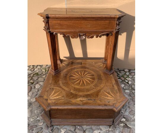 Carved and inlaid wooden prie-dieu. Rome, 18th century.