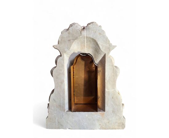 Tabernacolo in marmo di Carrara