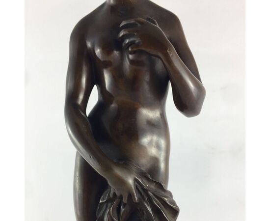 SCULTURA IN BRONZO "VENERE BAGNANTE" PRIMI XIX SECOLO