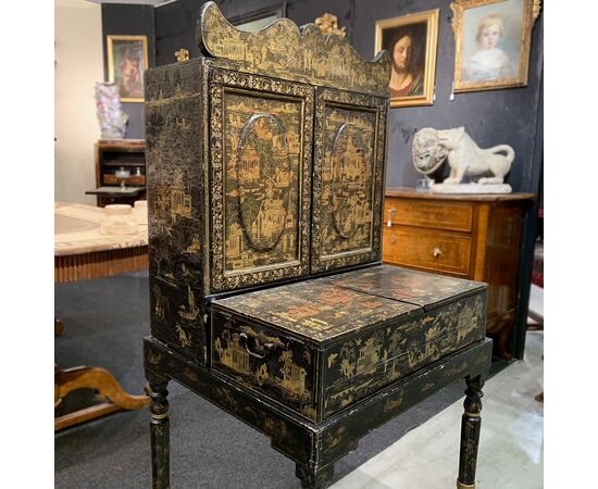 Travel cabinet with three sections, China, Qing Dynasty