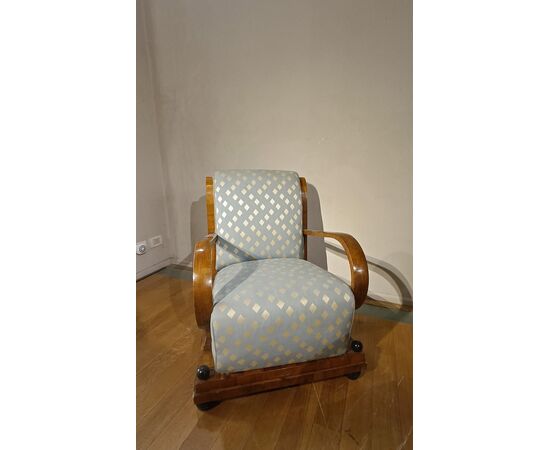 PAIR OF ART DECO ARMCHAIRS