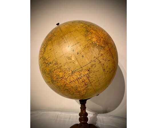 EARLY 20TH CENTURY TABLE GLOBE