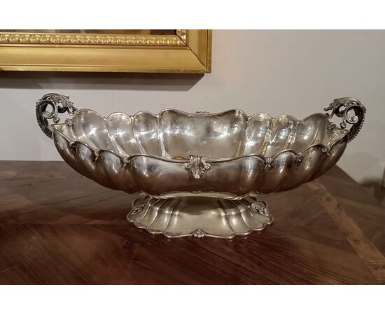 LATE 19TH CENTURY SILVER CENTERPIECE