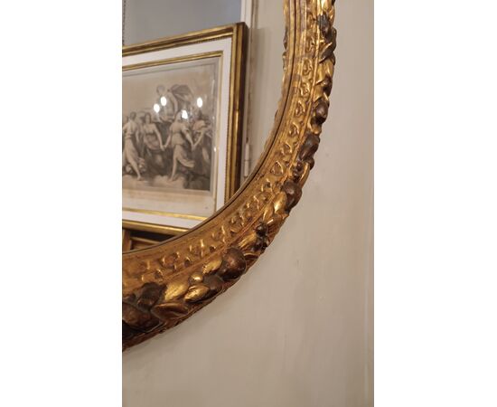 Round gilded wood mirror, second half of the 19th century