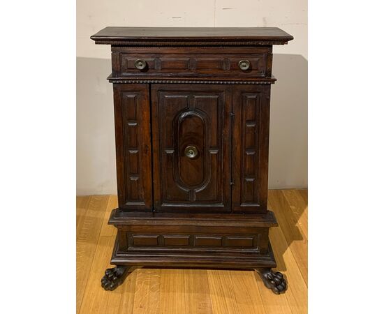 17TH CENTURY CANDLE HOLDER CABINET