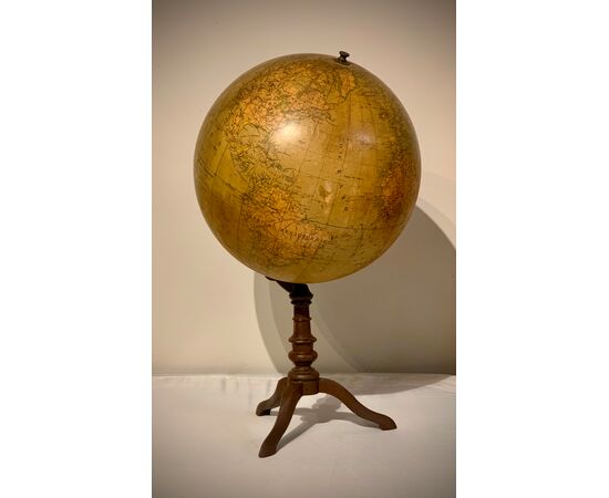 EARLY 20TH CENTURY TABLE GLOBE