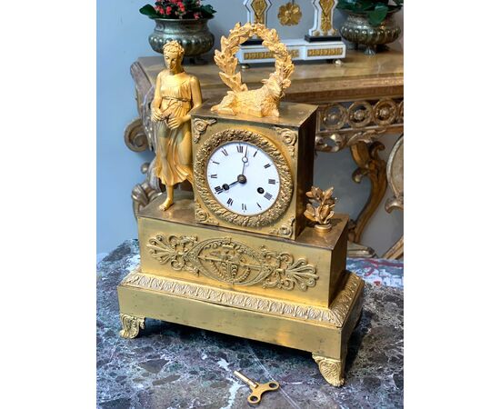 Neoclassical table clock with shepherd boy, 18th century