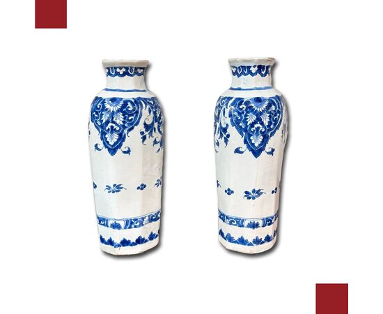 PAIR OF GINORI VASES 18TH CENTURY