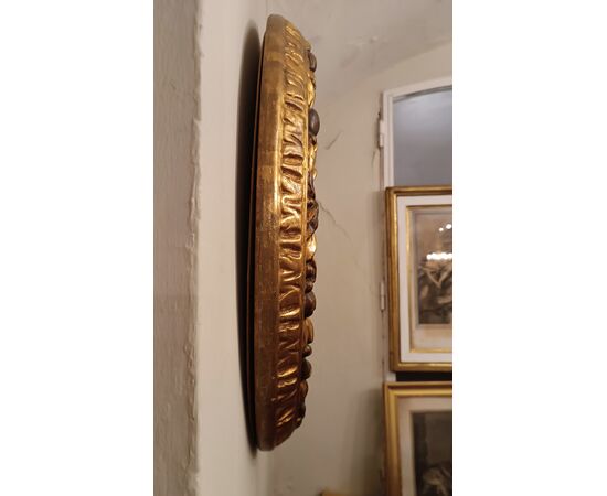 Round gilded wood mirror, second half of the 19th century