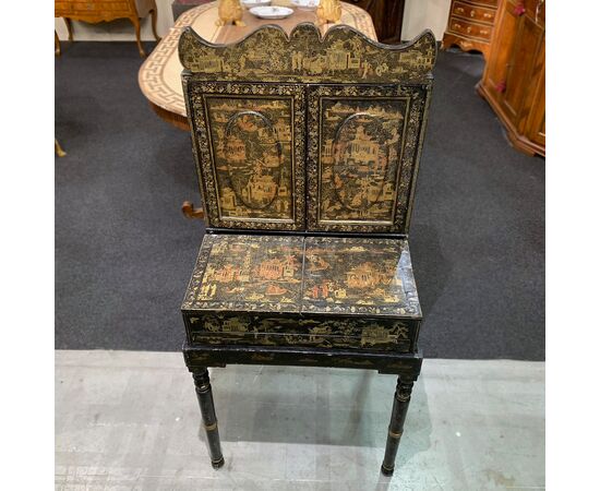 Travel cabinet with three sections, China, Qing Dynasty