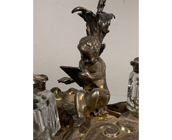 SILVERED BRONZE DESK INKWELL, FIRST HALF OF THE 19TH CENTURY