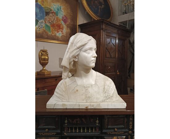 MARBLE BUST OF JOAN OF ARC, FIRST HALF OF THE 19TH CENTURY