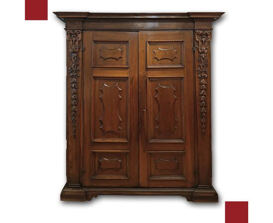 Louis XIV walnut wardrobe, late 17th century
