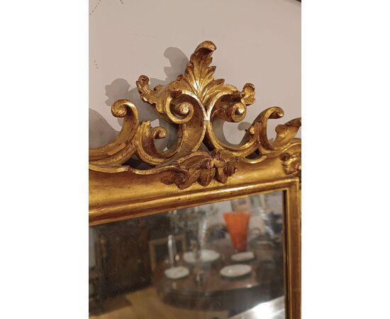 SMALL GILT WOOD MIRROR SECOND HALF 18TH CENTURY